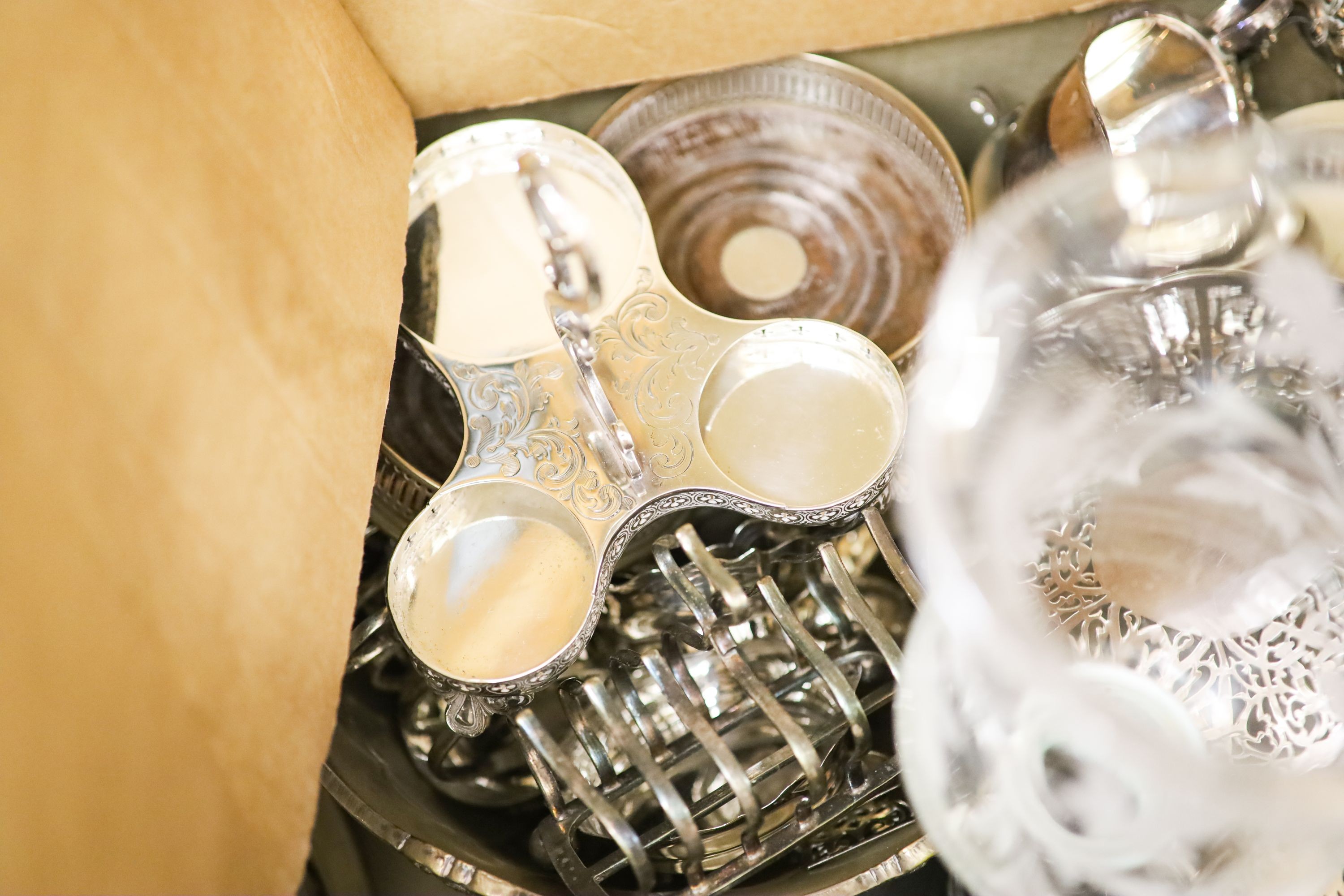 Sundry plated wares including a galleried tray